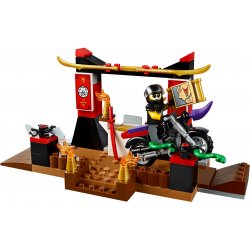LEGO 10755 Wodny pościg Zane'a